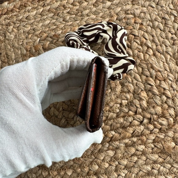 - Louis Vuitton monogram key holder /card holder & wrist key chain - Picture 3 of 11